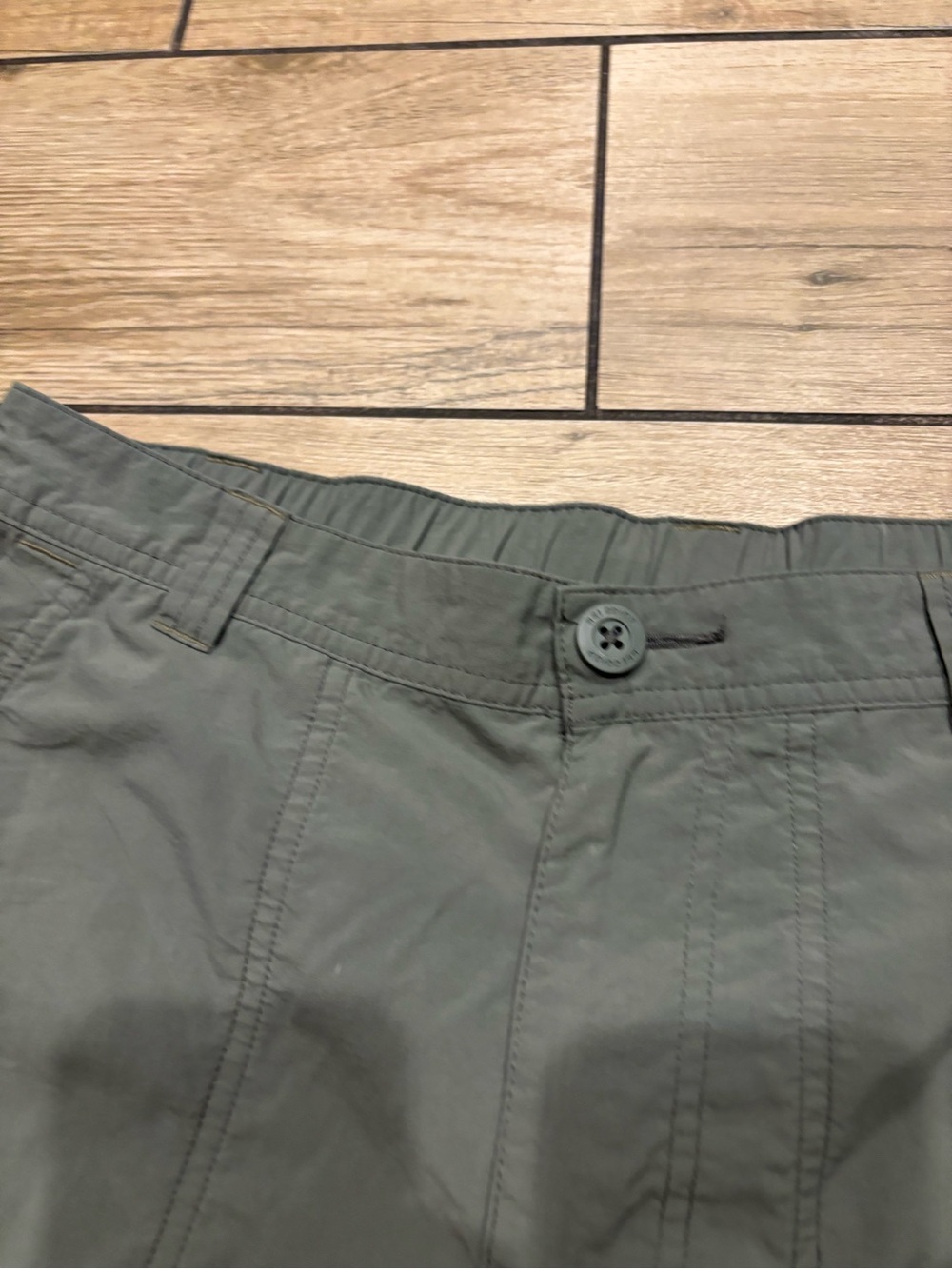 REI Co-op Mens Size 30 Grey Lightweight Nylon Cargo Hiking Shorts - Picture 4 of 9